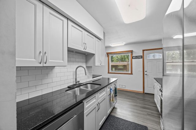 7000 Dallas Road, Brooklyn Center, MN 55430