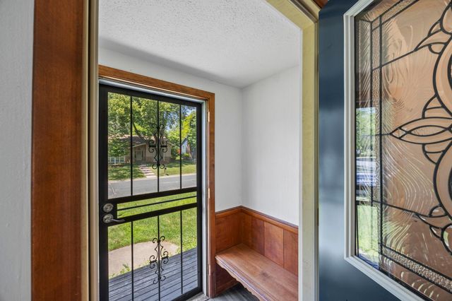 7000 Dallas Road, Brooklyn Center, MN 55430
