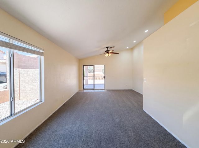 2018 E WINDSONG Drive, Phoenix, AZ 85048