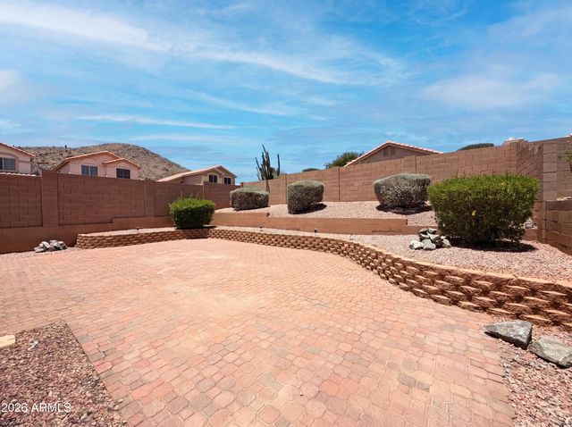 2018 E WINDSONG Drive, Phoenix, AZ 85048