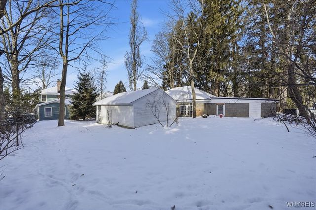 75 Potter Avenue, Orchard Park, NY 14127