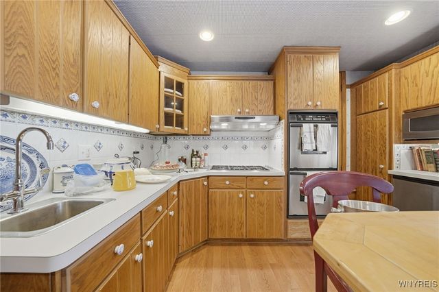 75 Potter Avenue, Orchard Park, NY 14127