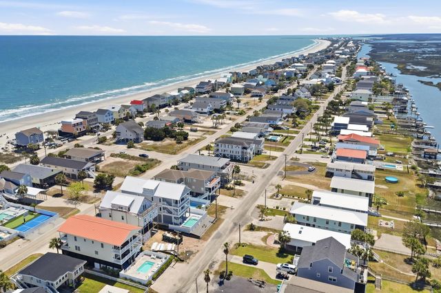 231 Underwood Dr., Garden City Beach, SC 29576