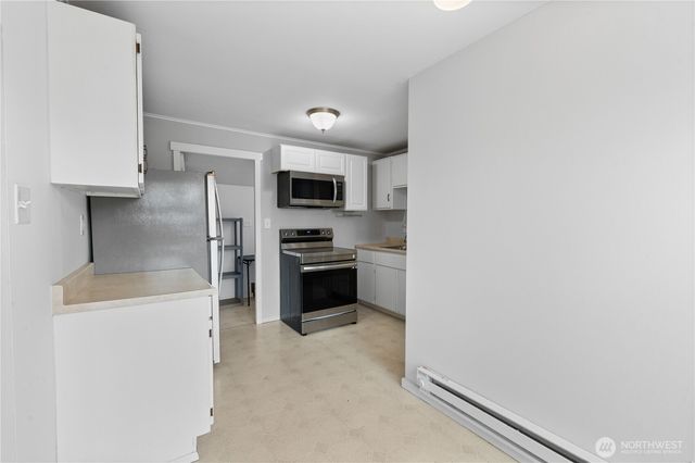 1307 S 80th St, Tacoma, WA 98408