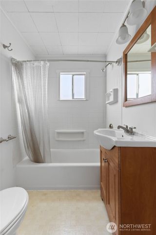 1307 S 80th St, Tacoma, WA 98408