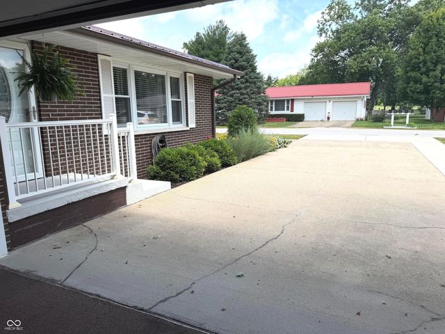 507 Dogwood Drive, Rockville, IN 47872