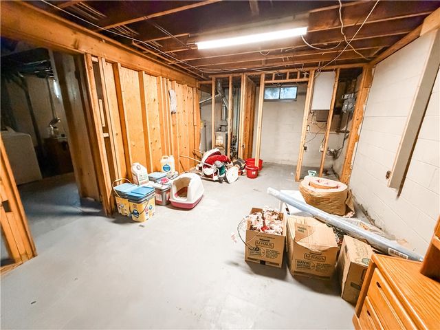 24 Center Street, Auburn, NY 13021