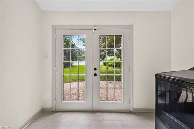 953 Burksdale RD, Norfolk, VA 23518