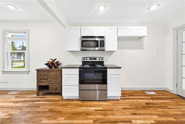 953 Burksdale RD, Norfolk, VA 23518