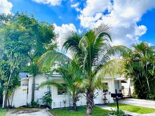 2308 Cleveland Street #e, Hollywood, FL 33020