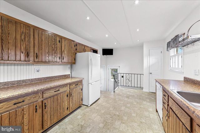 206 WERDEN DR, New Castle, DE 19720