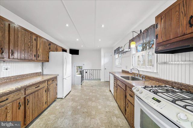 206 WERDEN DR, New Castle, DE 19720