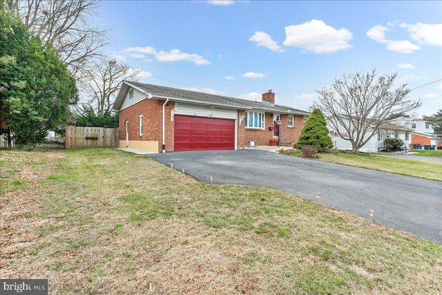 206 WERDEN DR, New Castle, DE 19720