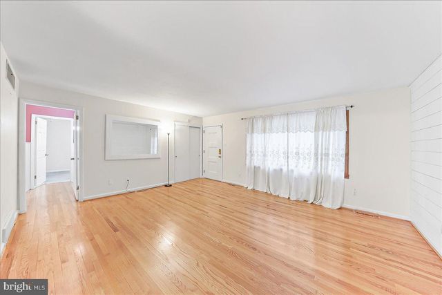 206 WERDEN DR, New Castle, DE 19720