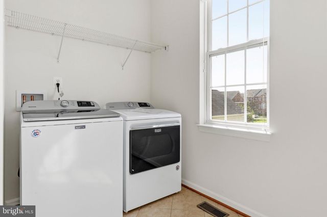 2440 FIVE FATHOM CIR, Woodbridge, VA 22191
