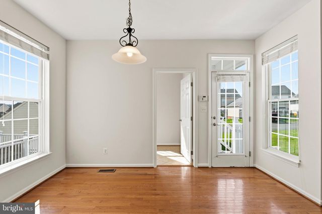 2440 FIVE FATHOM CIR, Woodbridge, VA 22191