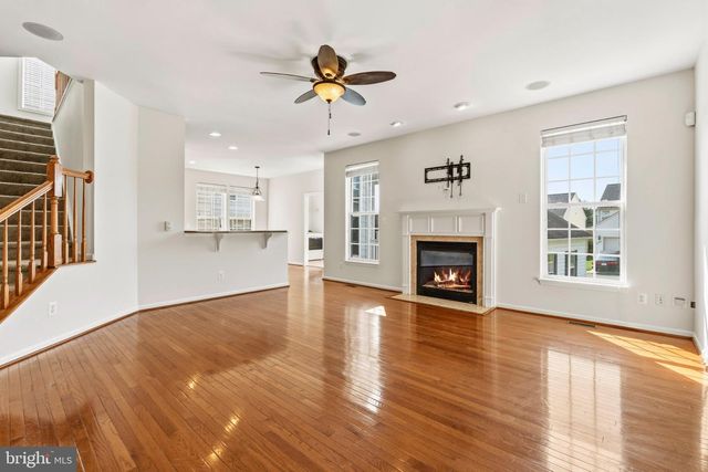2440 FIVE FATHOM CIR, Woodbridge, VA 22191