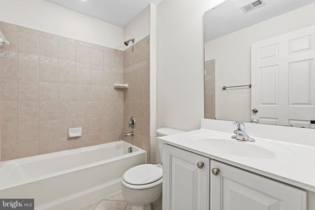 2440 FIVE FATHOM CIR, Woodbridge, VA 22191