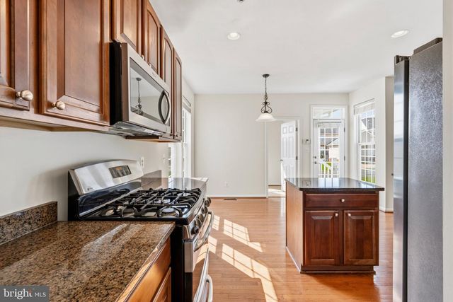 2440 FIVE FATHOM CIR, Woodbridge, VA 22191