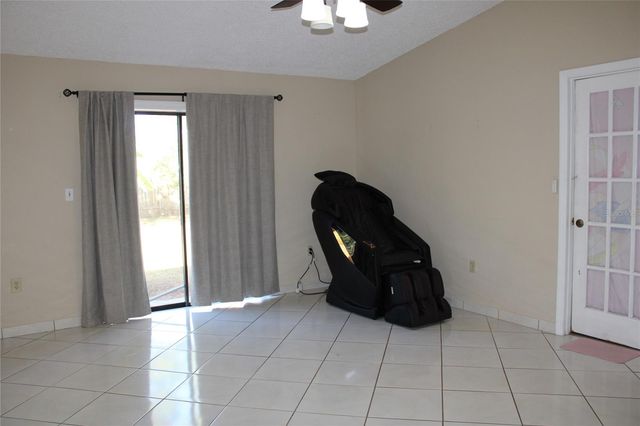 6121 56TH AVENUE N, St Petersburg, FL 33709