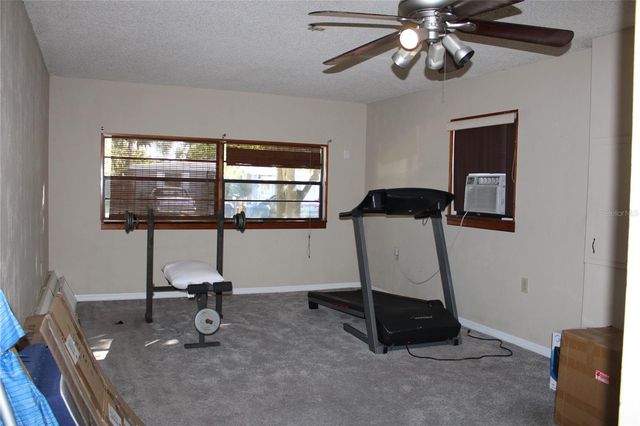 6121 56TH AVENUE N, St Petersburg, FL 33709