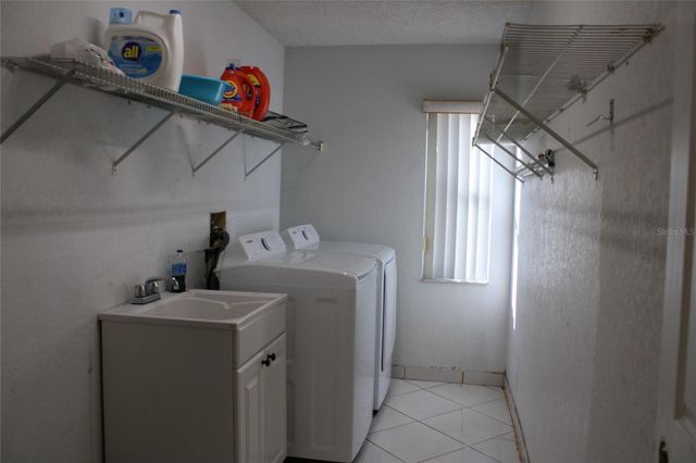 6121 56TH AVENUE N, St Petersburg, FL 33709