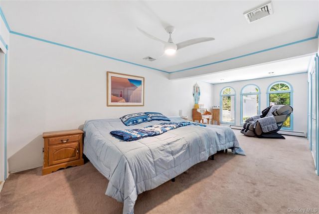 16 Dale Road, Huntington, NY 11743