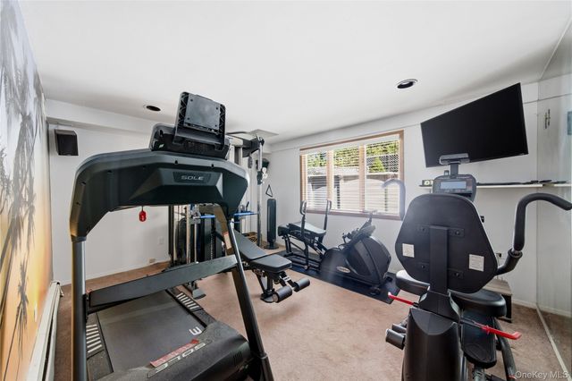 16 Dale Road, Huntington, NY 11743