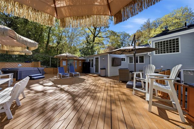 16 Dale Road, Huntington, NY 11743