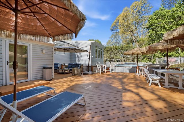 16 Dale Road, Huntington, NY 11743