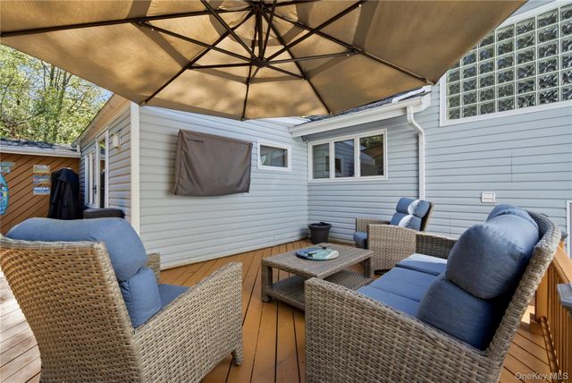 16 Dale Road, Huntington, NY 11743