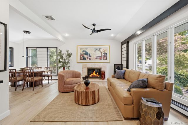 16 Dale Road, Huntington, NY 11743