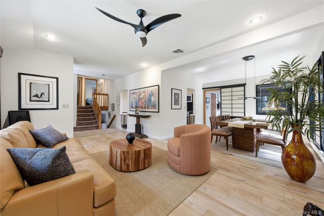 16 Dale Road, Huntington, NY 11743