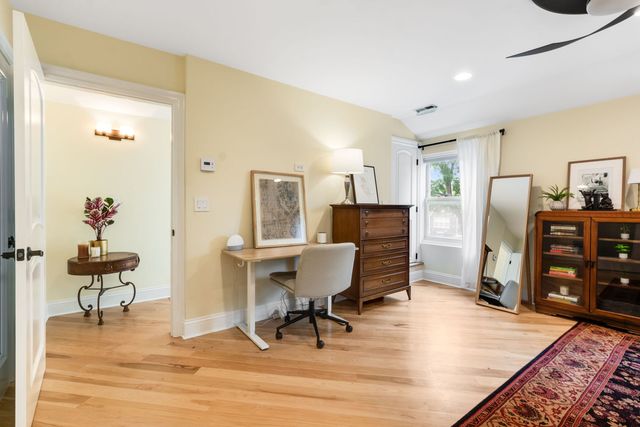 3634 N Pontiac Avenue, Chicago, IL 60634
