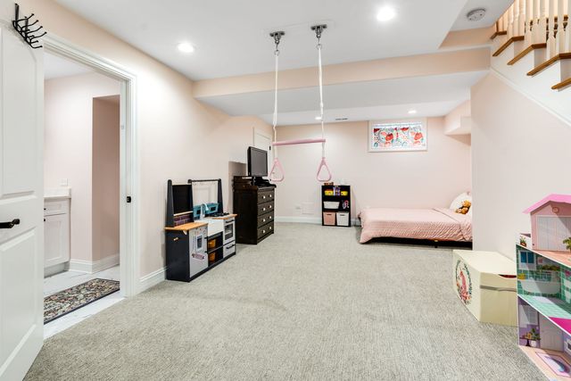 3634 N Pontiac Avenue, Chicago, IL 60634
