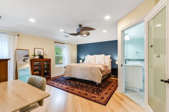 3634 N Pontiac Avenue, Chicago, IL 60634
