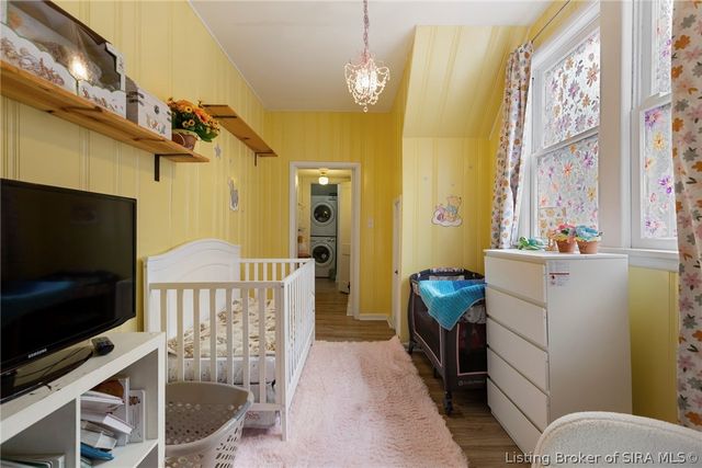 1118 E Spring Street, New Albany, IN 47150