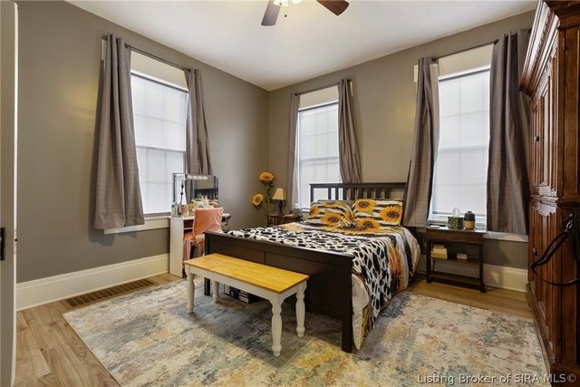 1118 E Spring Street, New Albany, IN 47150