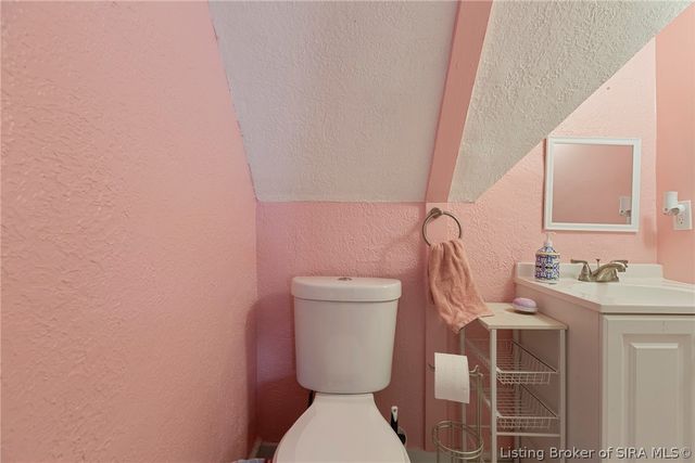 1118 E Spring Street, New Albany, IN 47150