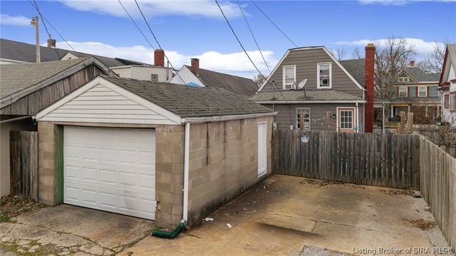 1118 E Spring Street, New Albany, IN 47150