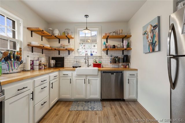 1118 E Spring Street, New Albany, IN 47150