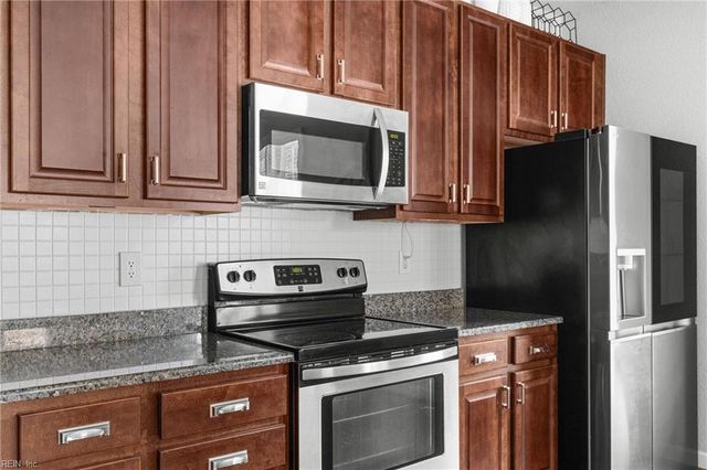 2532 Magnolia Green LOOP, Virginia Beach, VA 23456