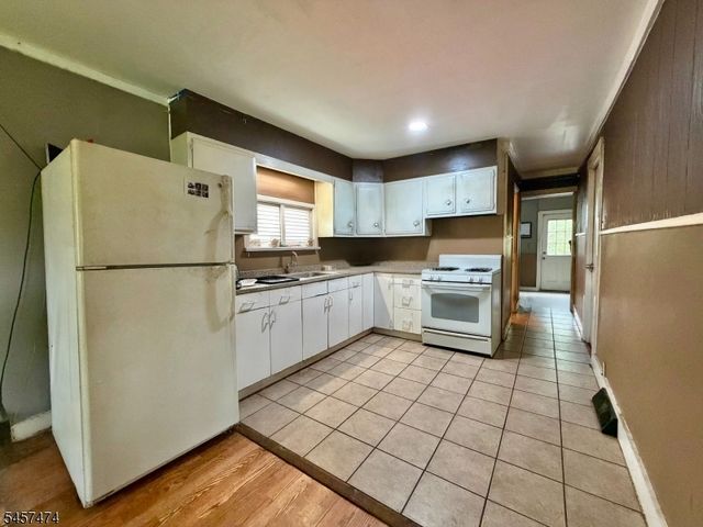 64 Cedarbrook Rd, West Milford Twp., NJ 07421
