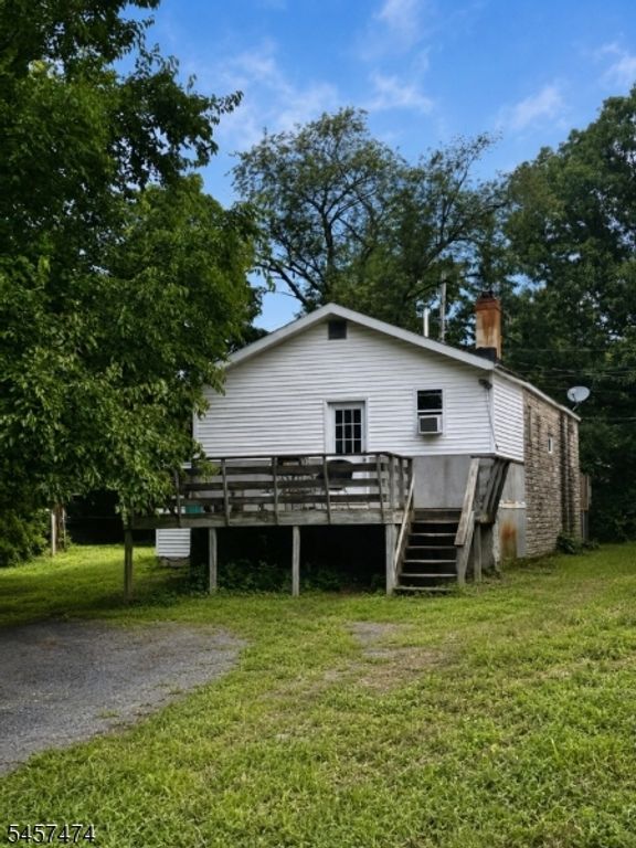 64 Cedarbrook Rd, West Milford Twp., NJ 07421