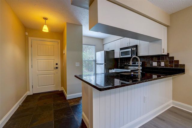 4625 SUMMERWIND DRIVE 13, Sarasota, FL 34234