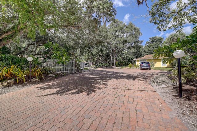 4625 SUMMERWIND DRIVE 13, Sarasota, FL 34234