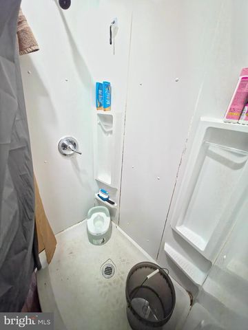 5710 N AMERICAN ST, Philadelphia, PA 19120