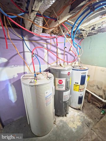 5710 N AMERICAN ST, Philadelphia, PA 19120