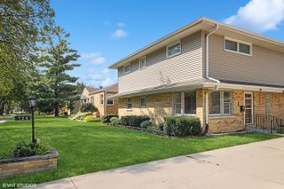 724 Barnsdale Road A, La Grange Park, IL 60526