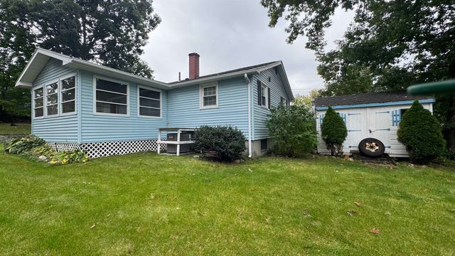 21 Woodfield Street, Nashua, NH 03062